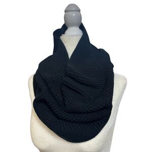 Chunky soft knit neck warmer infinity scarf - cotton blend black warm by LOOK